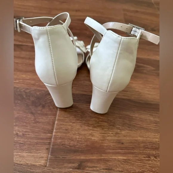 Charles by Charles David high heels - Picture 3 of 9